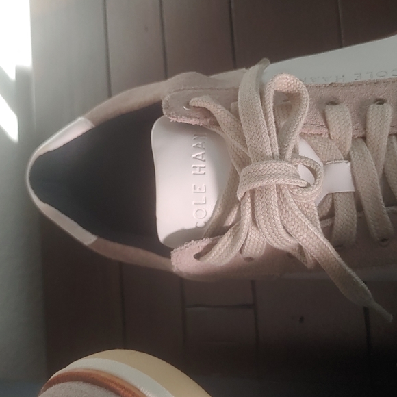 Cole Haan Men's sz 11.5 sneaker (hard to find size & style A+lookers)NEW-w/socks - Picture 3 of 16